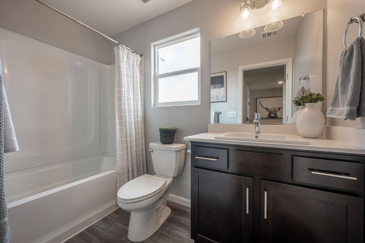 Detail Gallery Image 16 of 19 For 4081 Cinnabar Ct #116 L,  Merced,  CA 95348 - 4 Beds | 2 Baths