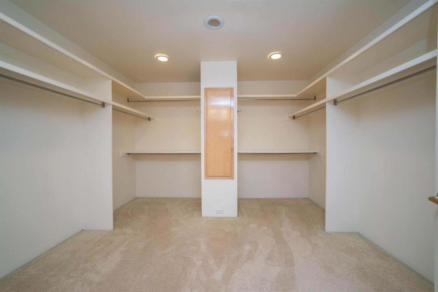 Detail Gallery Image 71 of 94 For 11457 Huntington Village Ln, Gold River,  CA 95670 - 4 Beds | 4/2 Baths
