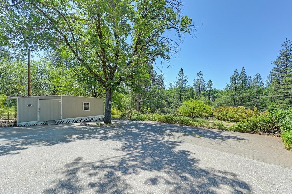 Detail Gallery Image 3 of 38 For 20427 Starlight Ln, Grass Valley,  CA 95945 - 3 Beds | 2 Baths