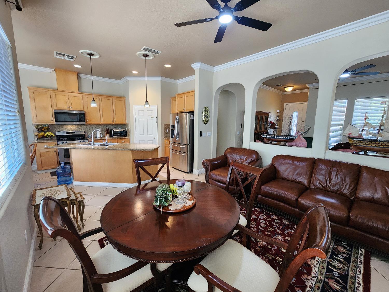 Detail Gallery Image 8 of 46 For 734 Bunting Ln, Newman,  CA 95360 - 3 Beds | 2 Baths