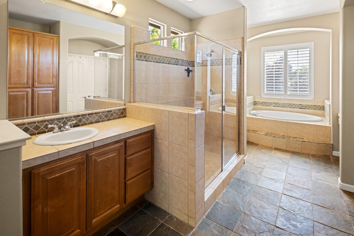 Detail Gallery Image 31 of 47 For 2566 Parkcrest Way, Roseville,  CA 95747 - 3 Beds | 2/1 Baths