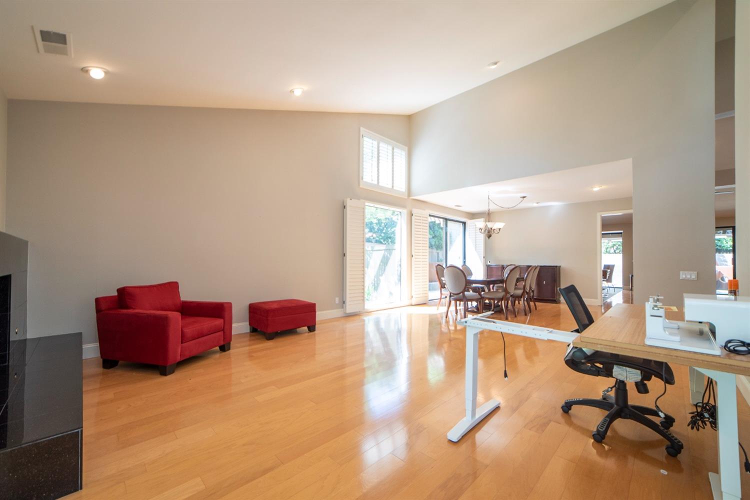 Detail Gallery Image 14 of 94 For 11457 Huntington Village Ln, Gold River,  CA 95670 - 4 Beds | 4/2 Baths