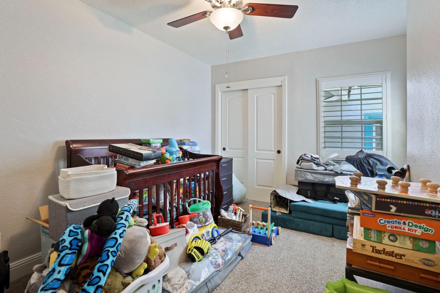 Detail Gallery Image 25 of 41 For 1120 W Oak St, Lodi,  CA 95240 - 3 Beds | 2 Baths