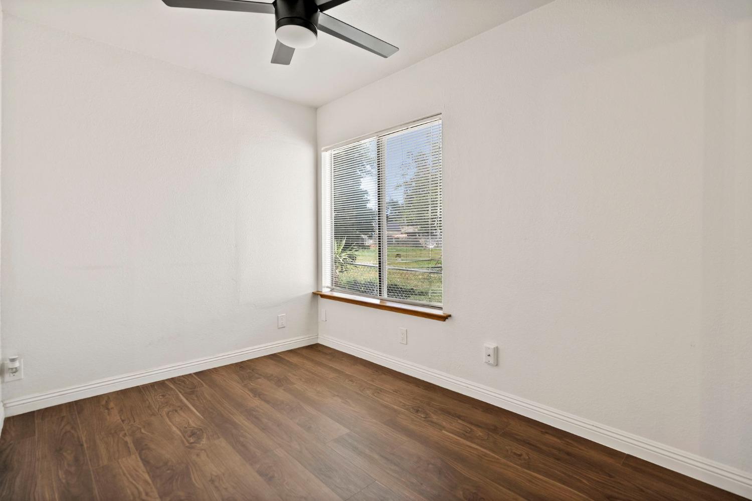 Detail Gallery Image 13 of 39 For 899 Bromley Ave, Yuba City,  CA 95993 - 3 Beds | 2 Baths