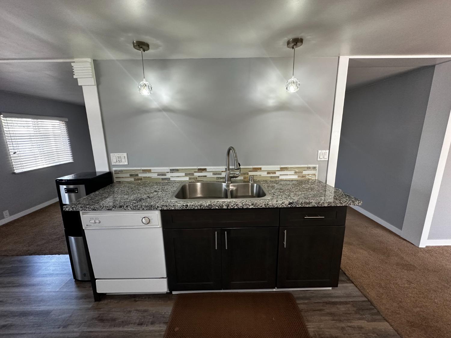Detail Gallery Image 20 of 44 For 152 Village Cir #152,  Sacramento,  CA 95838 - 3 Beds | 2 Baths