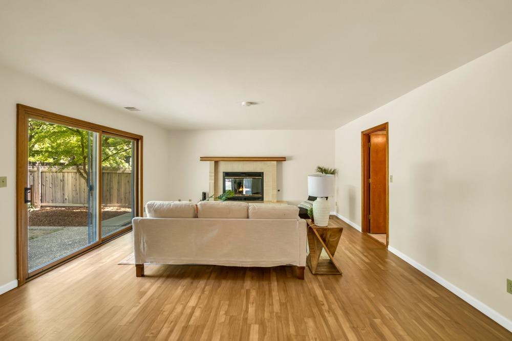 Detail Gallery Image 20 of 53 For 1231 Antelope Ave, Davis,  CA 95616 - 4 Beds | 2/1 Baths