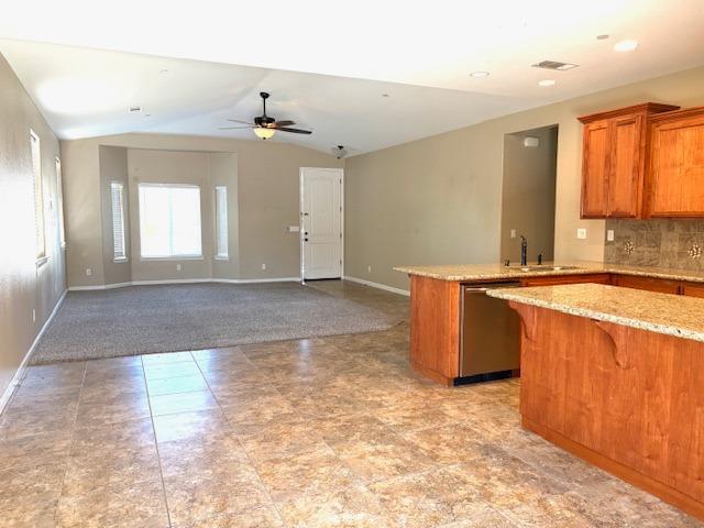 Detail Gallery Image 6 of 12 For 4032 Wood Creek Ct, Merced,  CA 95348 - 4 Beds | 2 Baths