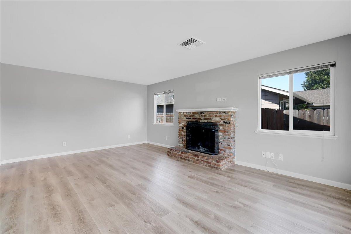 Detail Gallery Image 7 of 35 For 512 Carroll St, Yuba City,  CA 95991 - 3 Beds | 2 Baths