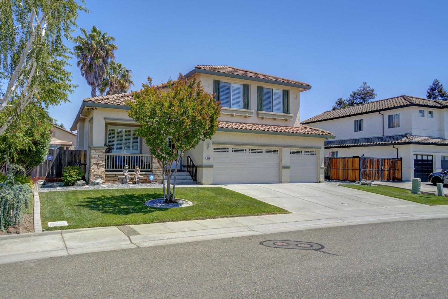 Detail Gallery Image 4 of 43 For 965 Blackwell Way, Galt,  CA 95632 - 4 Beds | 2/1 Baths