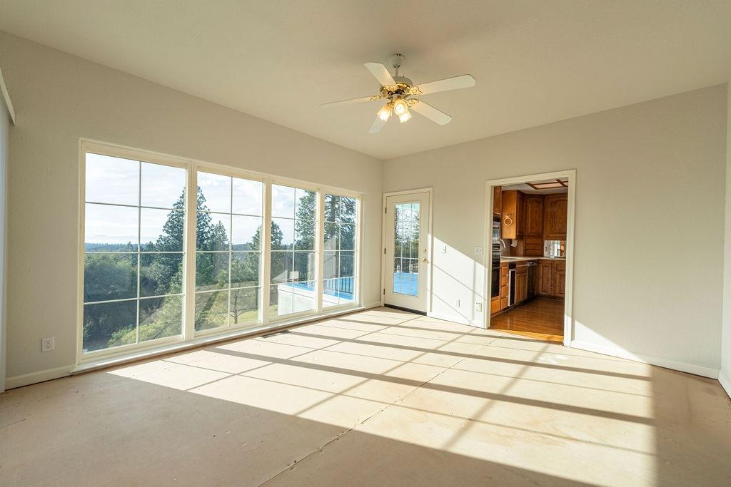 Detail Gallery Image 11 of 71 For 10246 Ranch Rd, Rough And Ready,  CA 95975 - 4 Beds | 3 Baths