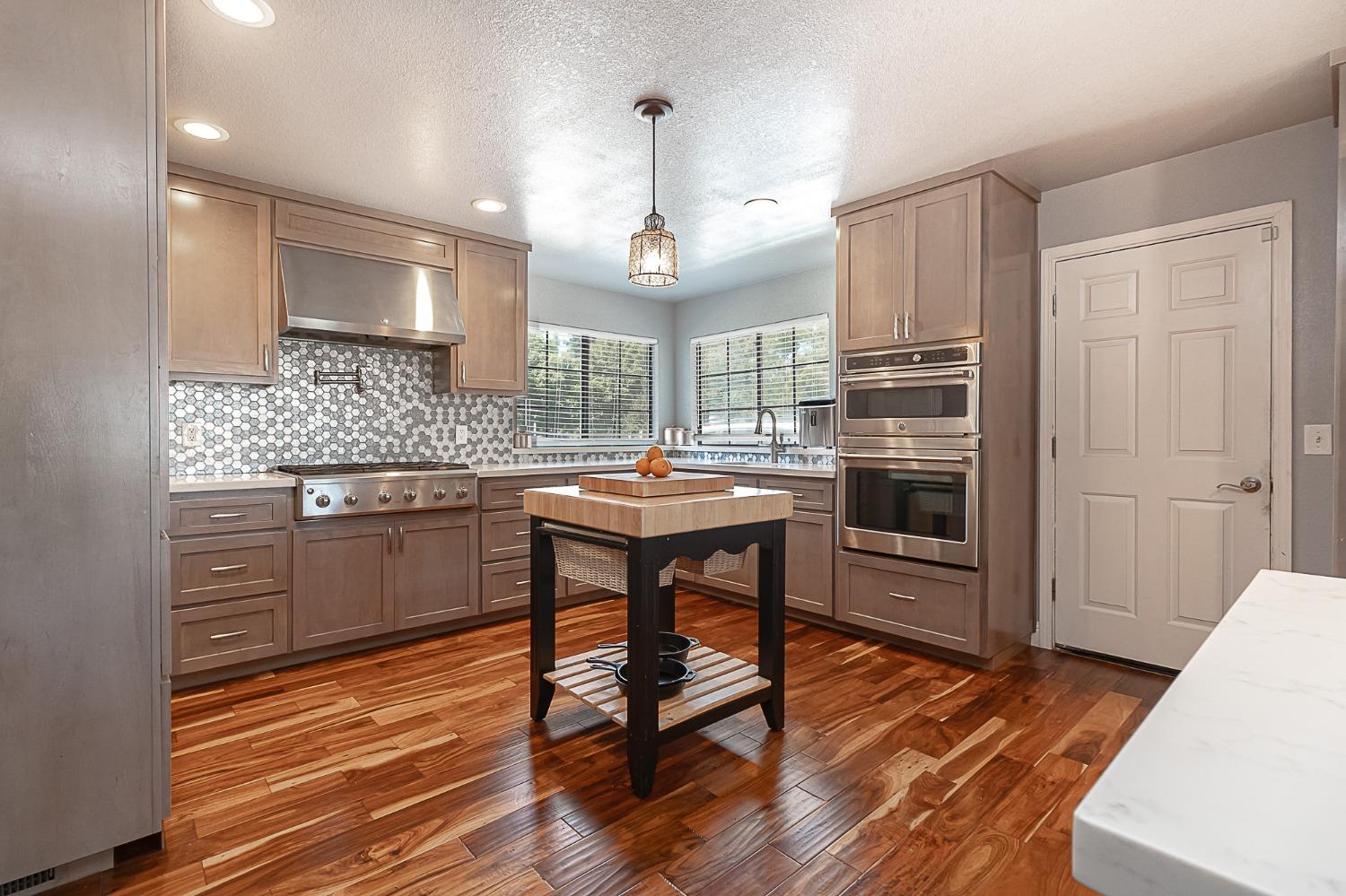 Detail Gallery Image 7 of 33 For 9925 Poppy Hills Dr, Oakdale,  CA 95361 - 4 Beds | 2 Baths