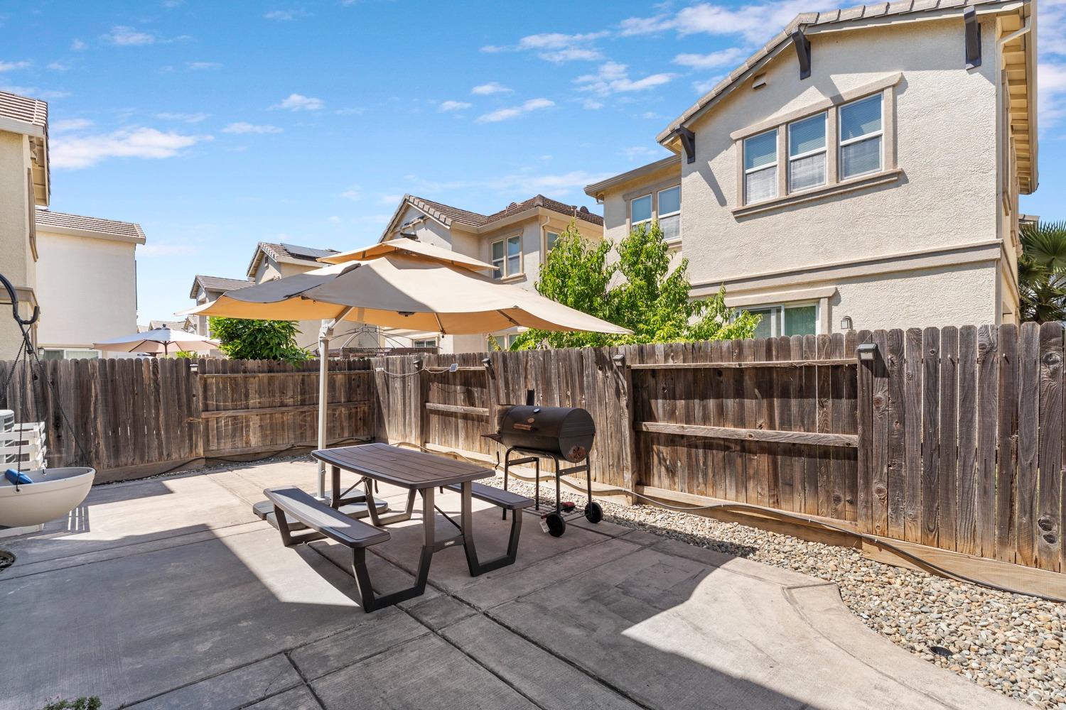 Detail Gallery Image 30 of 49 For 1869 Mammoth Way, Sacramento,  CA 95834 - 3 Beds | 3 Baths