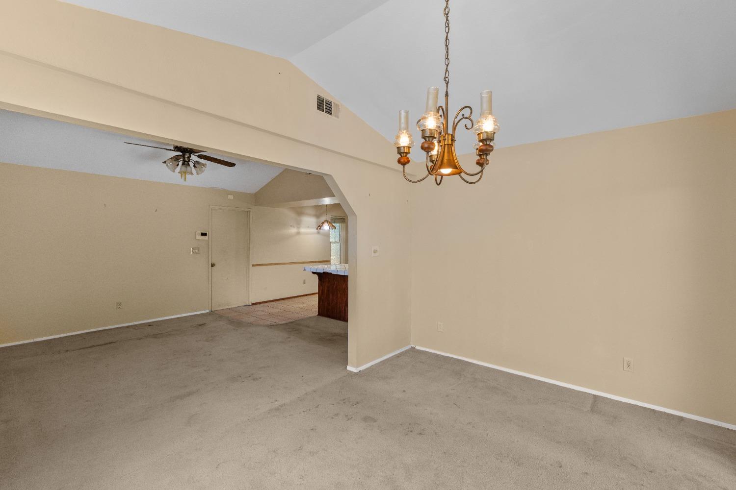 Detail Gallery Image 15 of 28 For 4246 Galbrath Dr, North Highlands,  CA 95660 - 4 Beds | 2 Baths