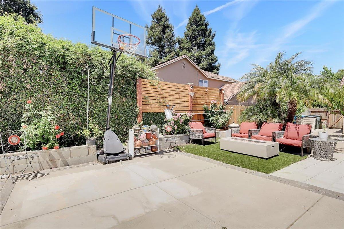 Detail Gallery Image 77 of 93 For 516 Radisson Dr, Yuba City,  CA 95991 - 5 Beds | 3 Baths
