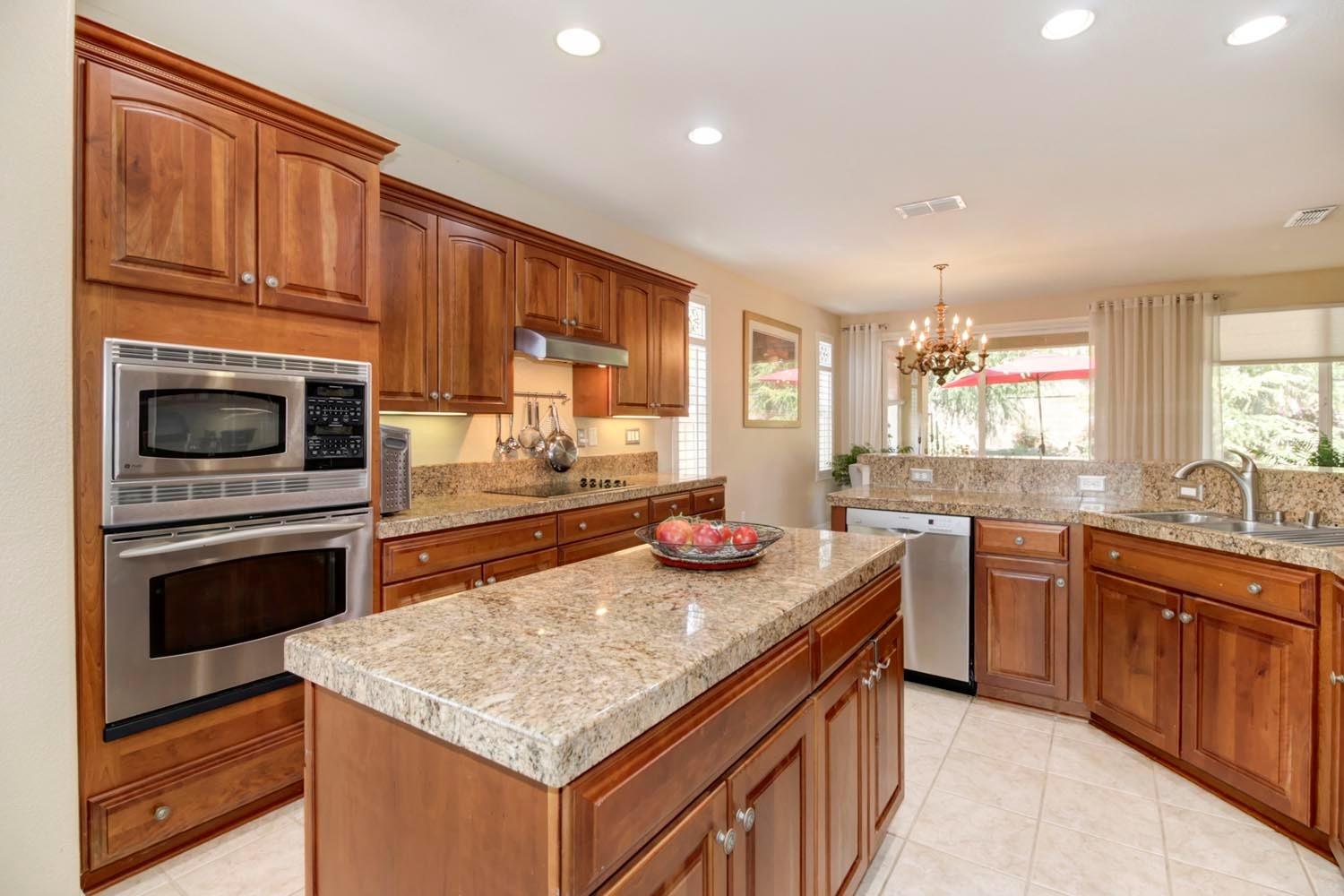 Detail Gallery Image 16 of 44 For 1960 Viola View Ct, Lincoln,  CA 95648 - 2 Beds | 2 Baths