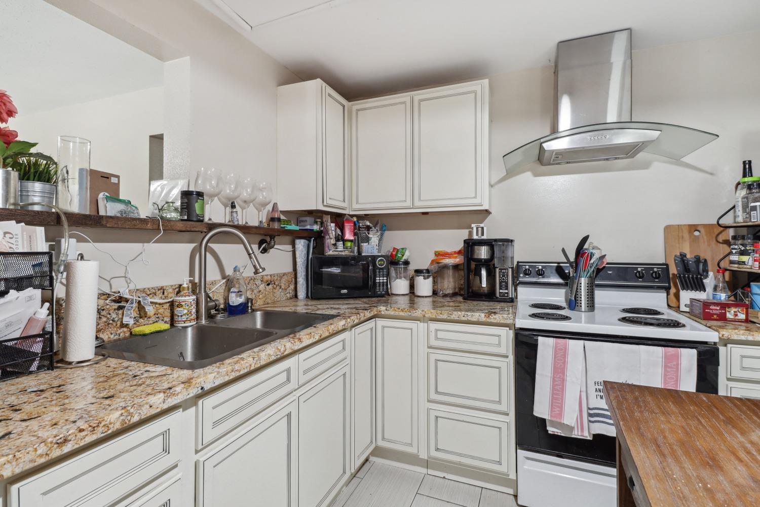 Detail Gallery Image 69 of 98 For 2590 S River Rd, West Sacramento,  CA 95691 - 3 Beds | 2/1 Baths