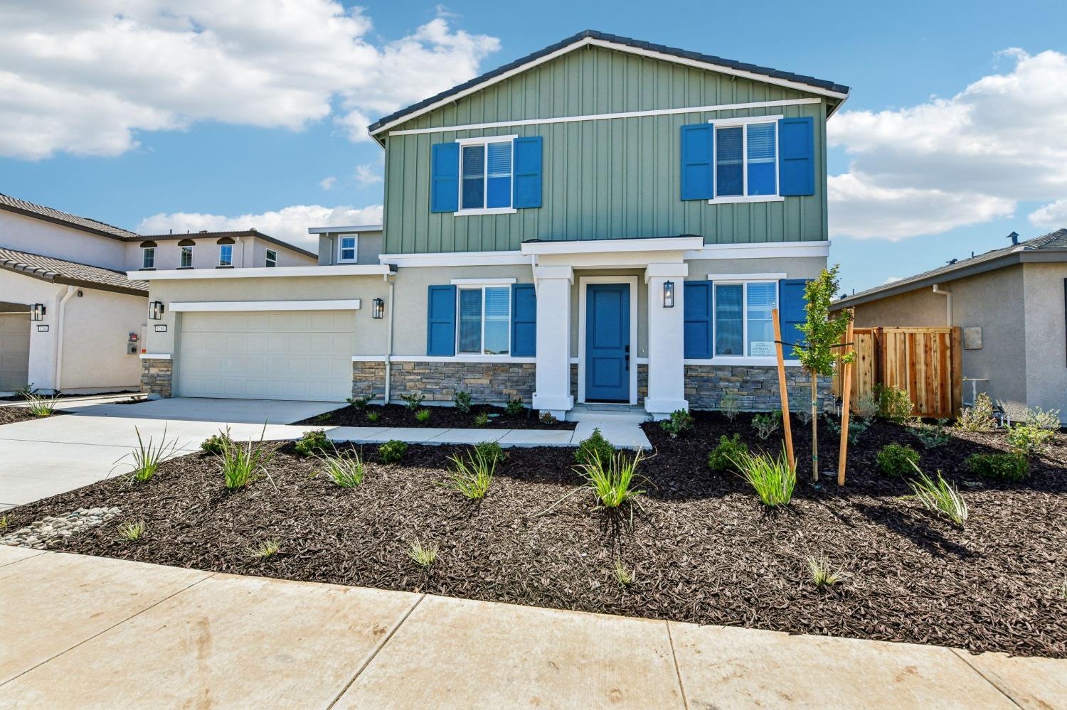 Detail Gallery Image 1 of 38 For 1280 Bastion Ave, Galt,  CA 95632 - 4 Beds | 3 Baths