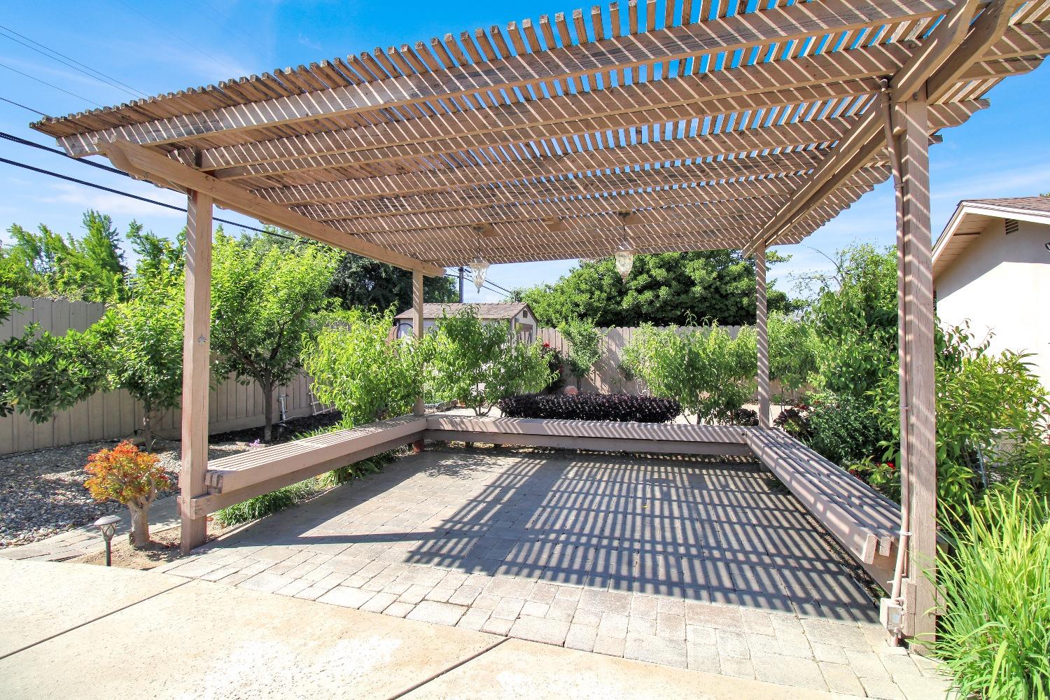 Detail Gallery Image 19 of 44 For 2805 Sheffield Ln, Modesto,  CA 95350 - 3 Beds | 2 Baths