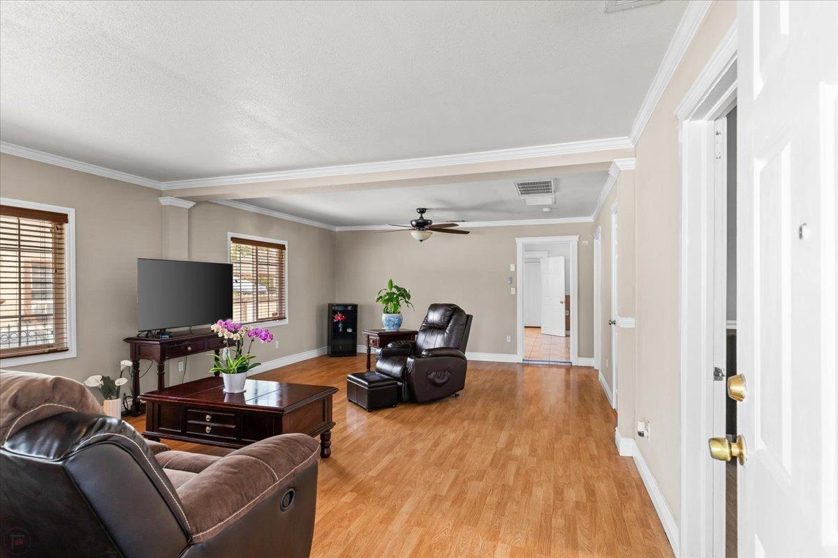 Detail Gallery Image 10 of 35 For 120 W Jackson St, Stockton,  CA 95206 - 3 Beds | 1 Baths
