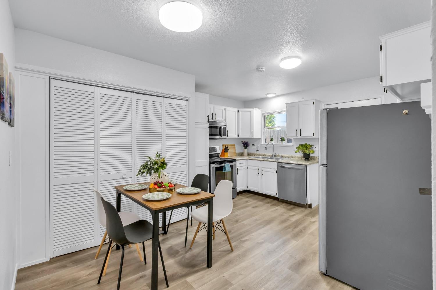 Detail Gallery Image 17 of 51 For 5540 Tyler St, Sacramento,  CA 95842 - 3 Beds | 2 Baths
