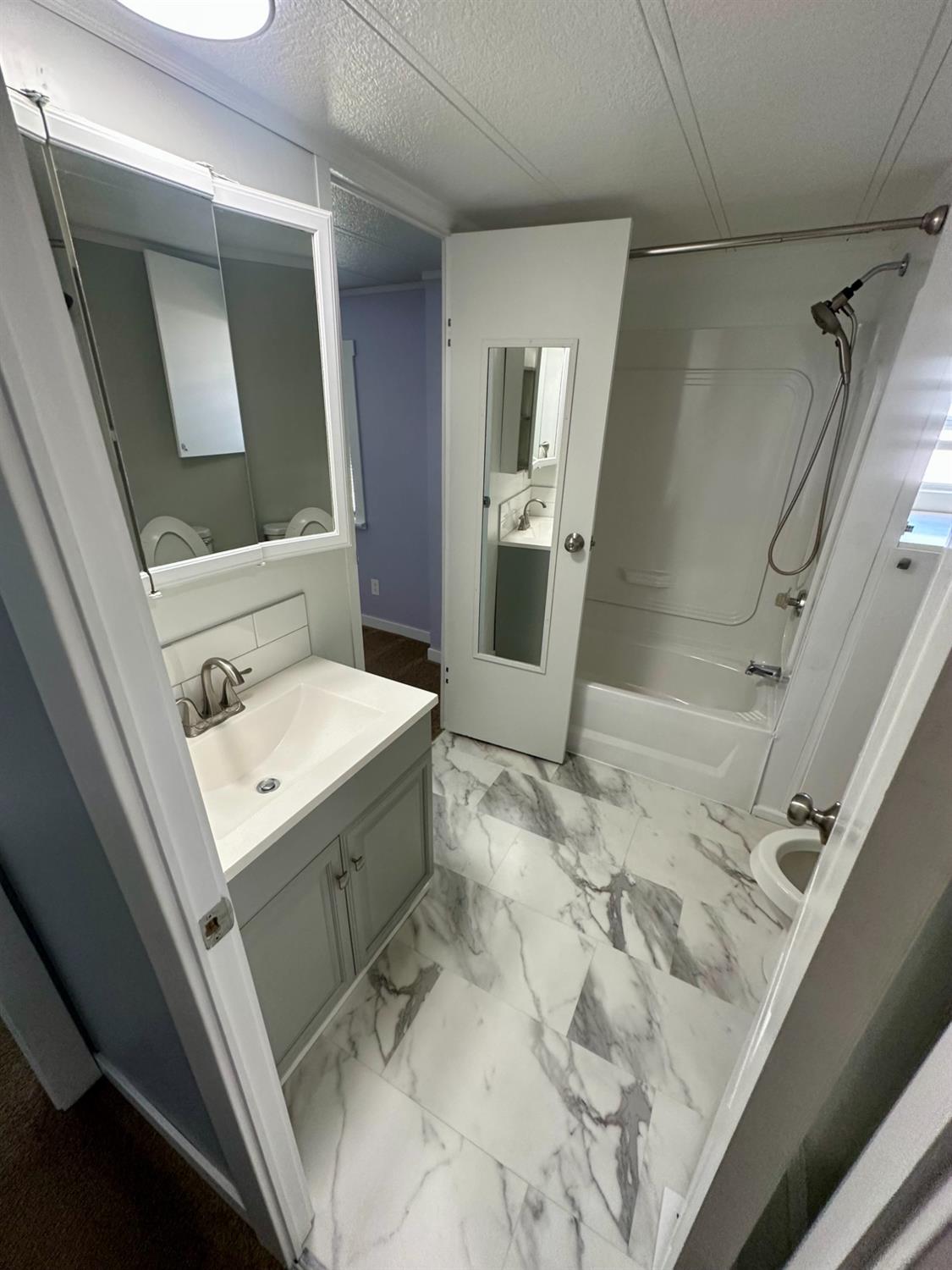 Detail Gallery Image 29 of 44 For 152 Village Cir #152,  Sacramento,  CA 95838 - 3 Beds | 2 Baths