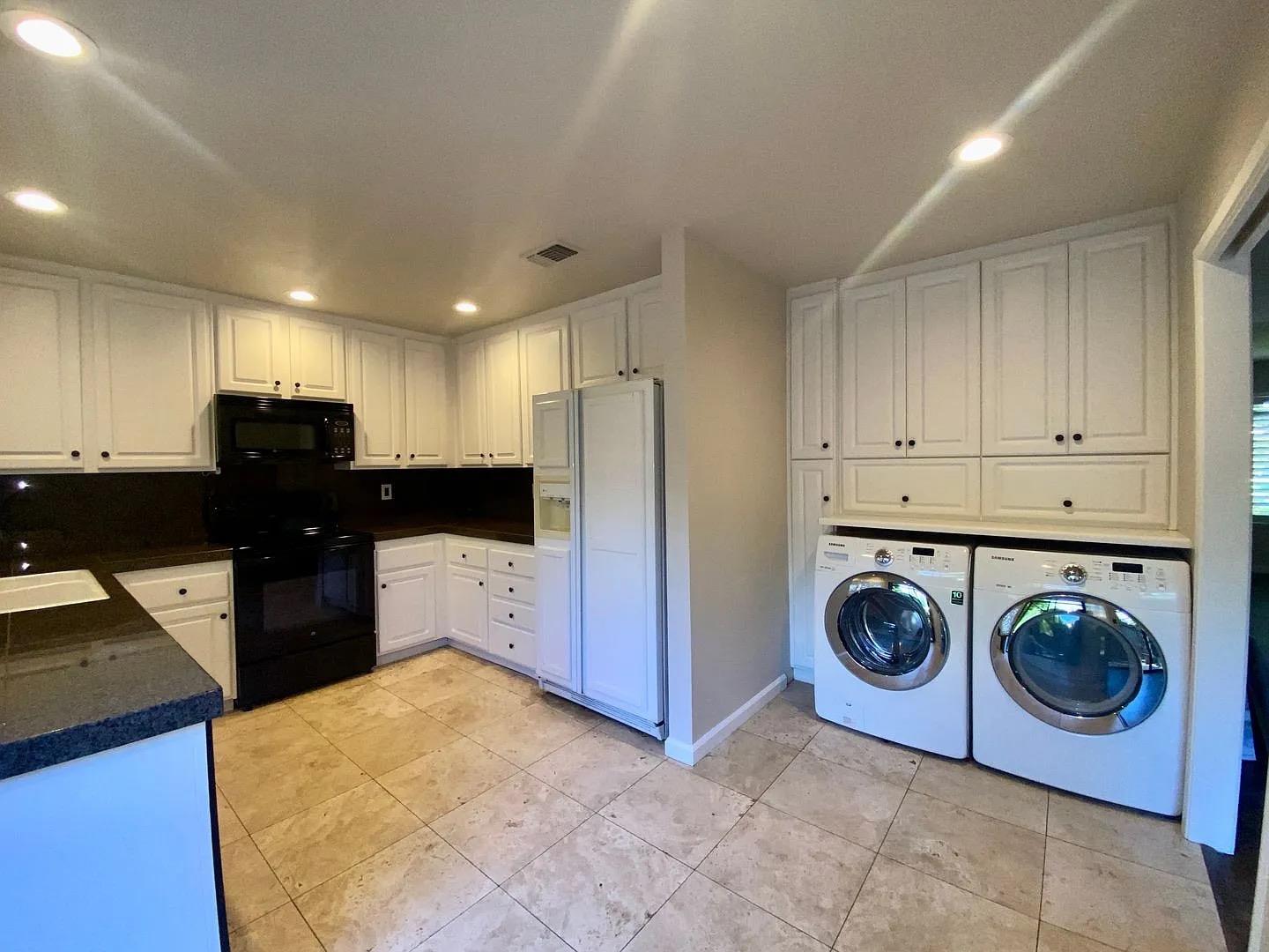Detail Gallery Image 8 of 34 For 1129 Commons Dr, Sacramento,  CA 95825 - 3 Beds | 2/1 Baths