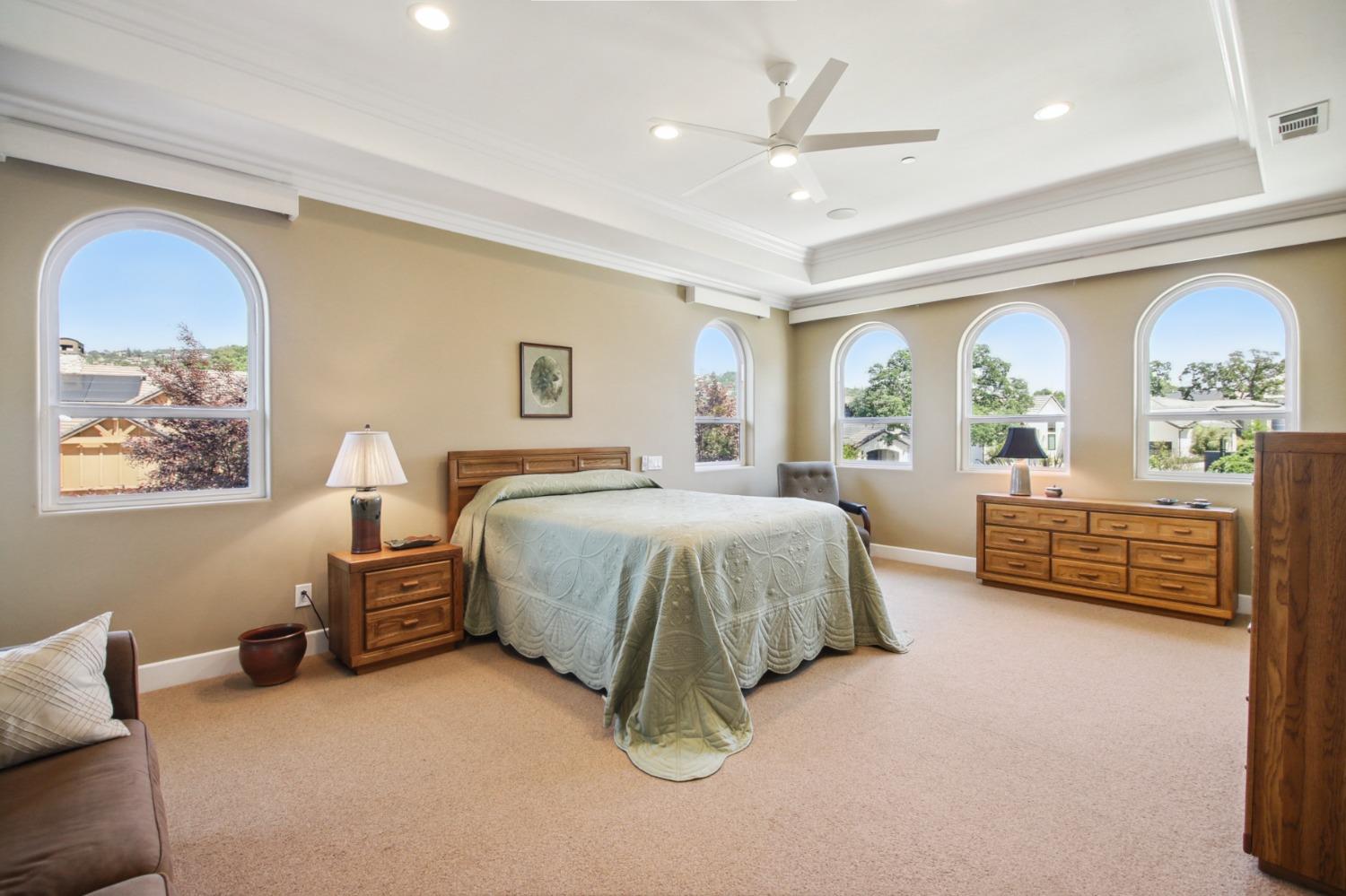 Detail Gallery Image 22 of 36 For 683 Russell Dr, Folsom,  CA 95630 - 3 Beds | 3 Baths