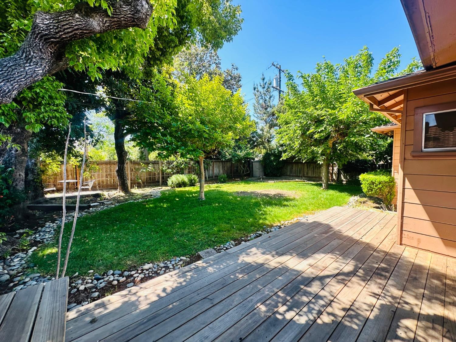 Detail Gallery Image 29 of 29 For 1112 S Country Club Blvd, Stockton,  CA 95204 - 3 Beds | 2 Baths