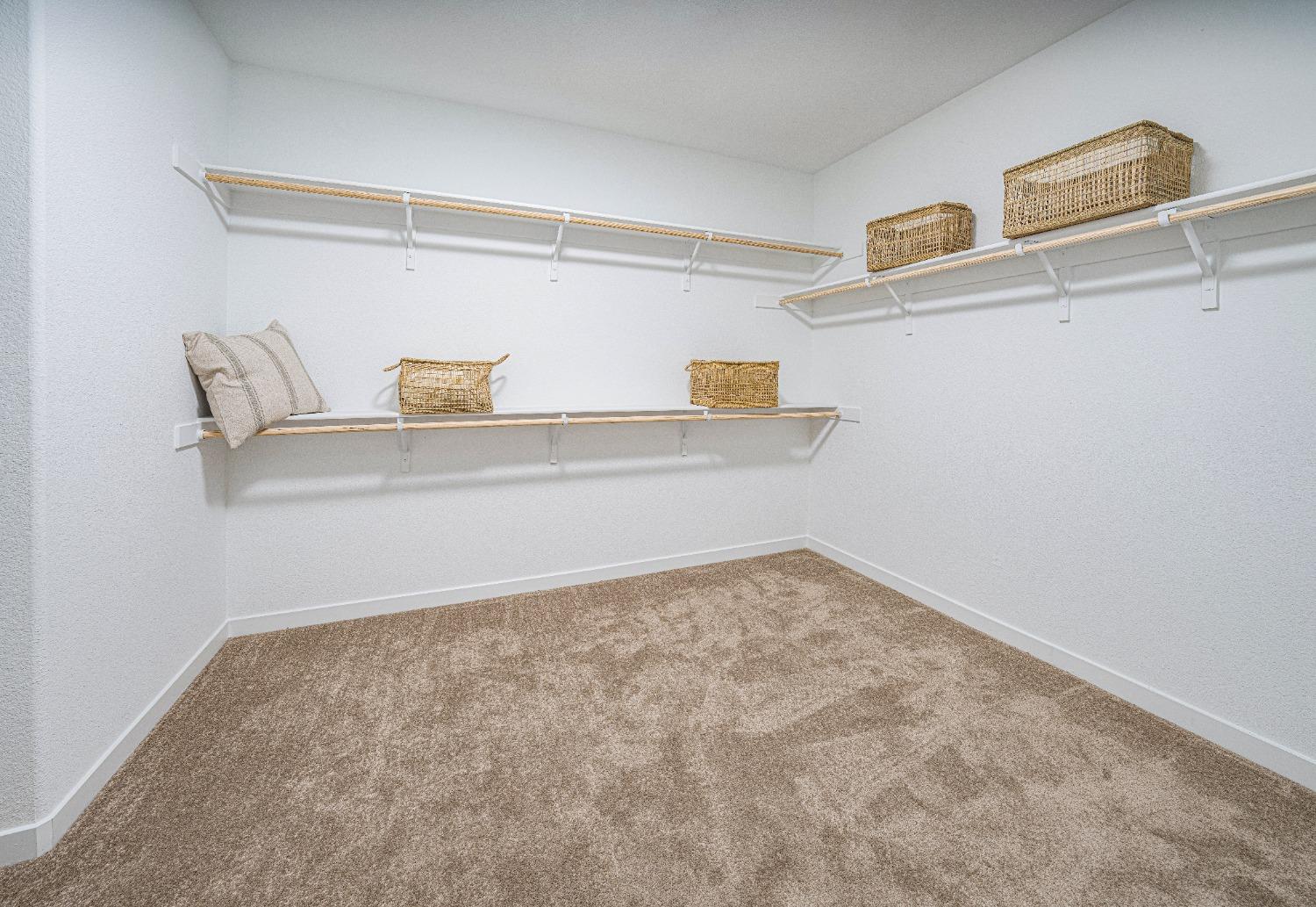 Detail Gallery Image 7 of 15 For 4606 Duckhawk Cir, Rancho Cordova,  CA 95742 - 3 Beds | 2/1 Baths