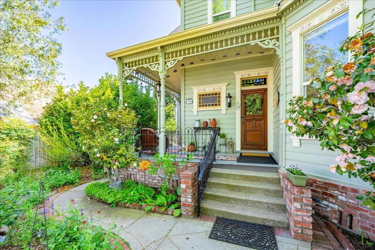 Detail Gallery Image 6 of 70 For 30 W Grass Valley St, Colfax,  CA 95713 - 4 Beds | 2 Baths