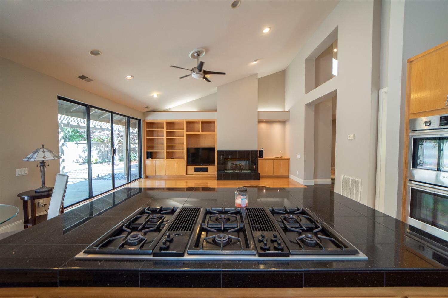 Detail Gallery Image 58 of 94 For 11457 Huntington Village Ln, Gold River,  CA 95670 - 4 Beds | 4/2 Baths