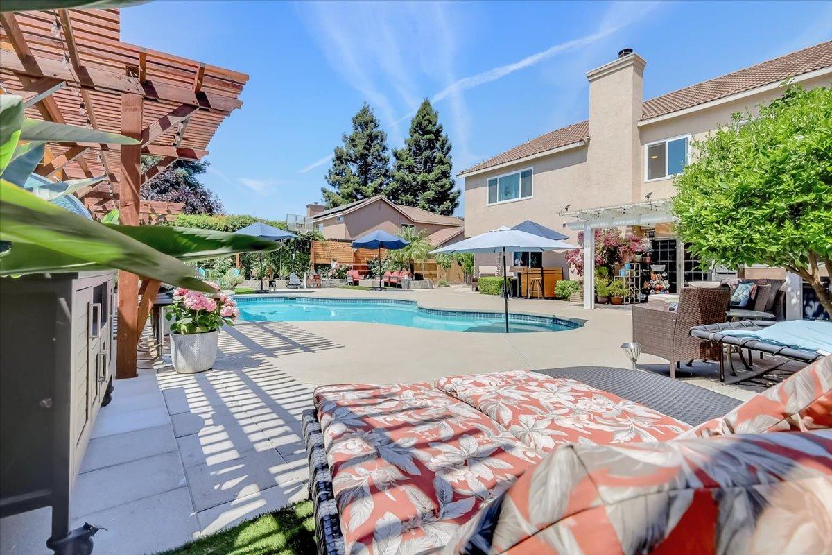 Detail Gallery Image 66 of 93 For 516 Radisson Dr, Yuba City,  CA 95991 - 5 Beds | 3 Baths