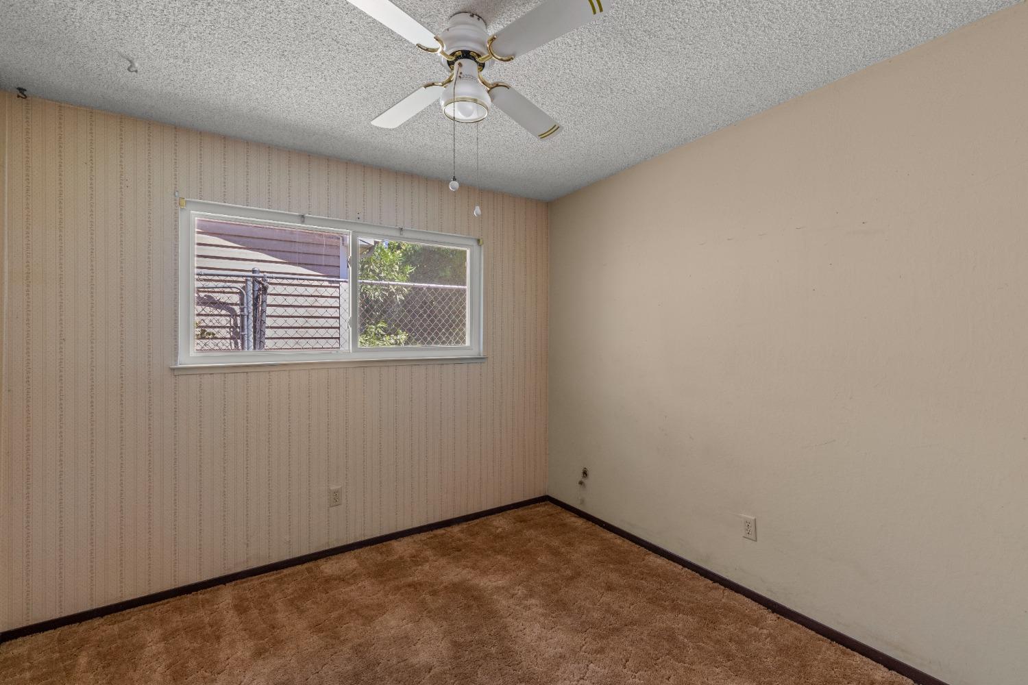 Detail Gallery Image 20 of 28 For 4246 Galbrath Dr, North Highlands,  CA 95660 - 4 Beds | 2 Baths