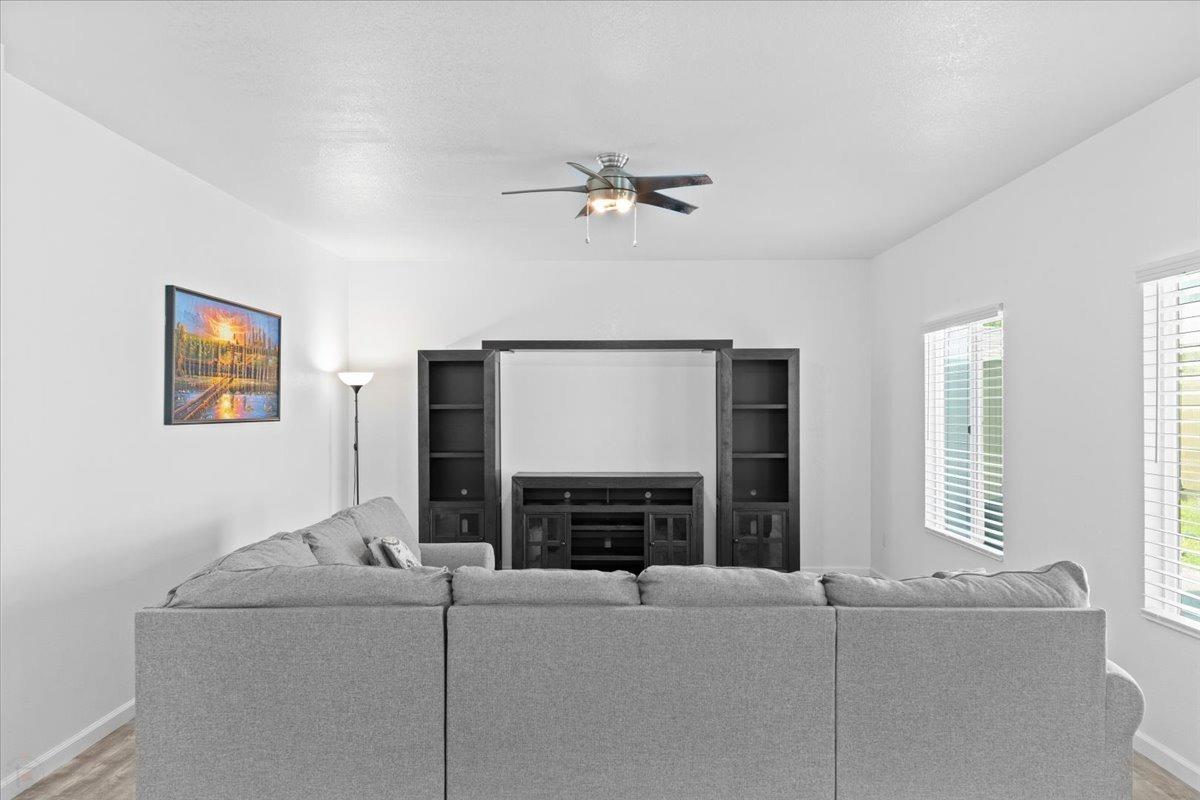 Detail Gallery Image 20 of 48 For 3129 Sonata Cir, Stockton,  CA 95212 - 4 Beds | 2/1 Baths