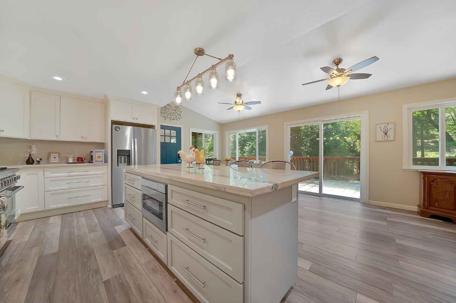 Detail Gallery Image 10 of 77 For 201 Barney Way, West Point,  CA 95255 - 3 Beds | 2/1 Baths