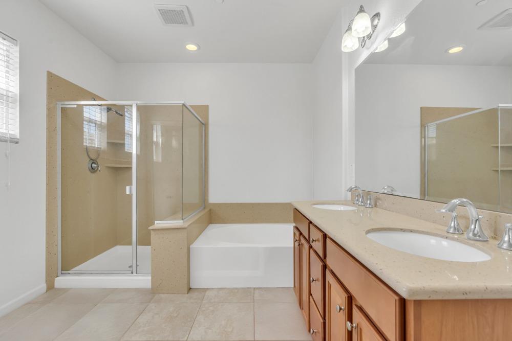 Detail Gallery Image 21 of 39 For 277 W Saint Francis Ave, Mountain House,  CA 95391 - 3 Beds | 3 Baths