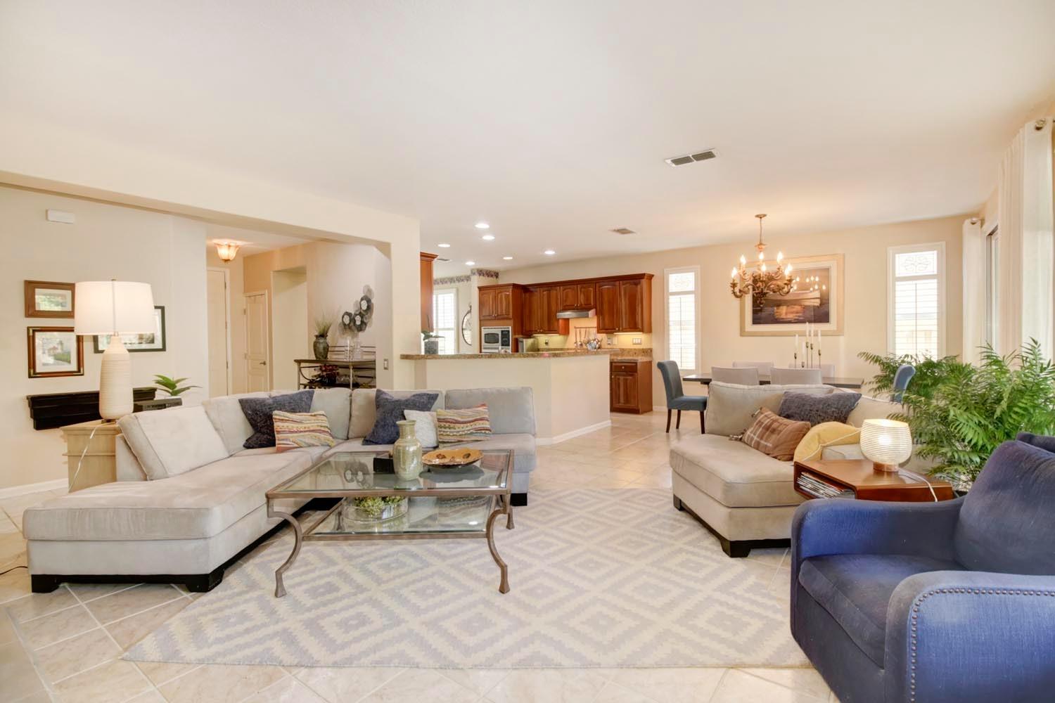 Detail Gallery Image 11 of 44 For 1960 Viola View Ct, Lincoln,  CA 95648 - 2 Beds | 2 Baths