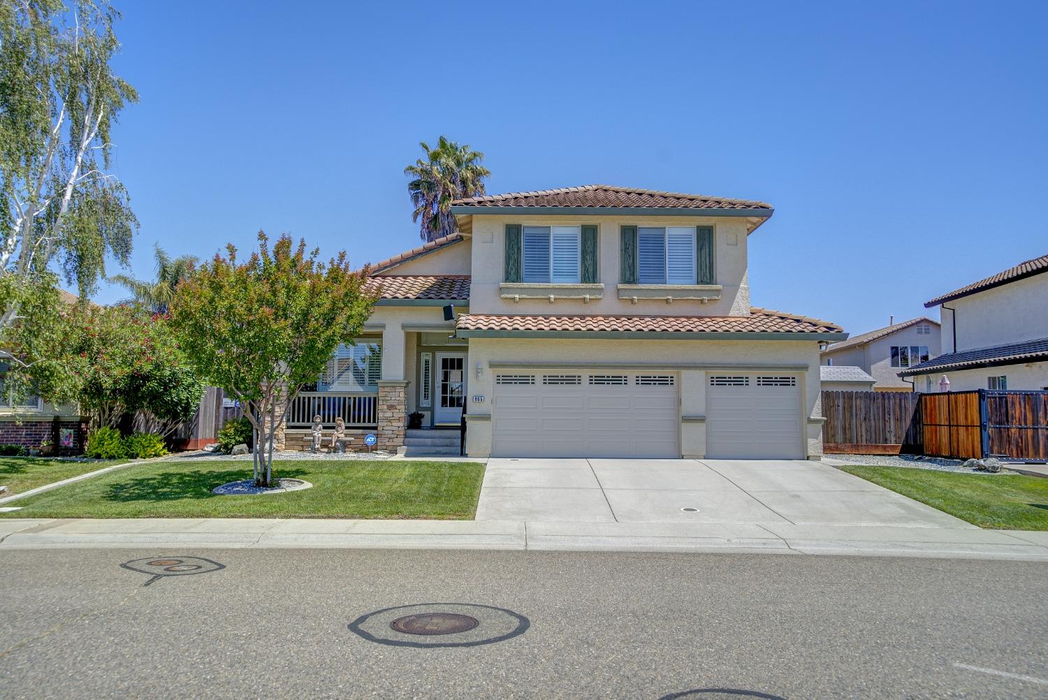 Detail Gallery Image 3 of 43 For 965 Blackwell Way, Galt,  CA 95632 - 4 Beds | 2/1 Baths