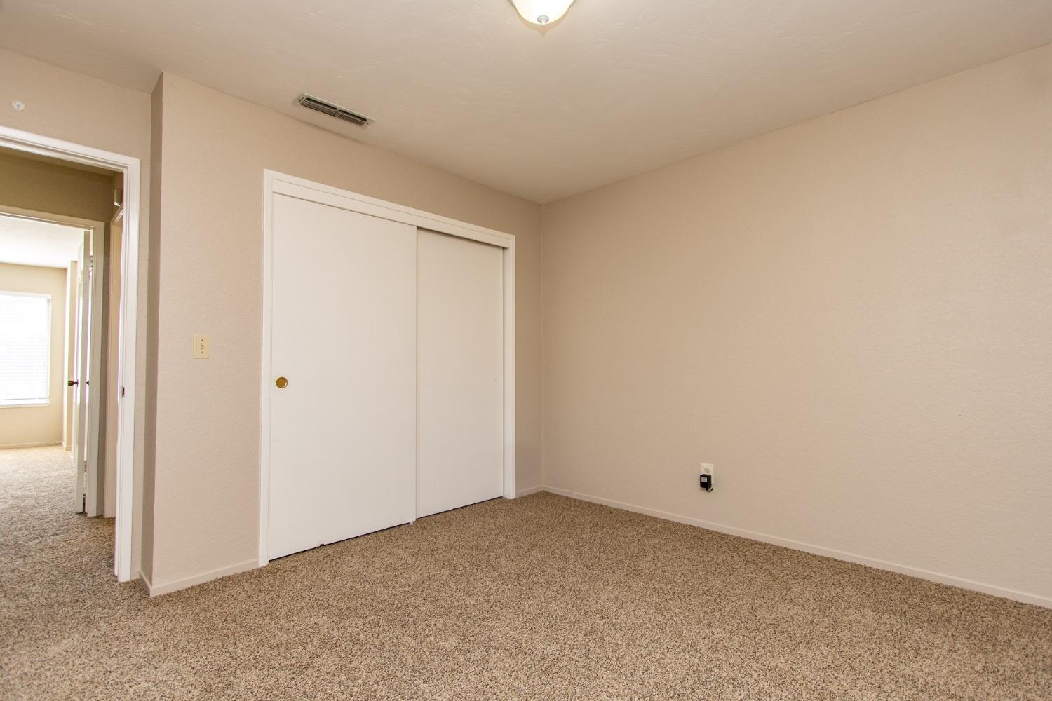 Detail Gallery Image 24 of 42 For 2000 Lincoln Oak Dr, Modesto,  CA 95355 - 3 Beds | 2 Baths