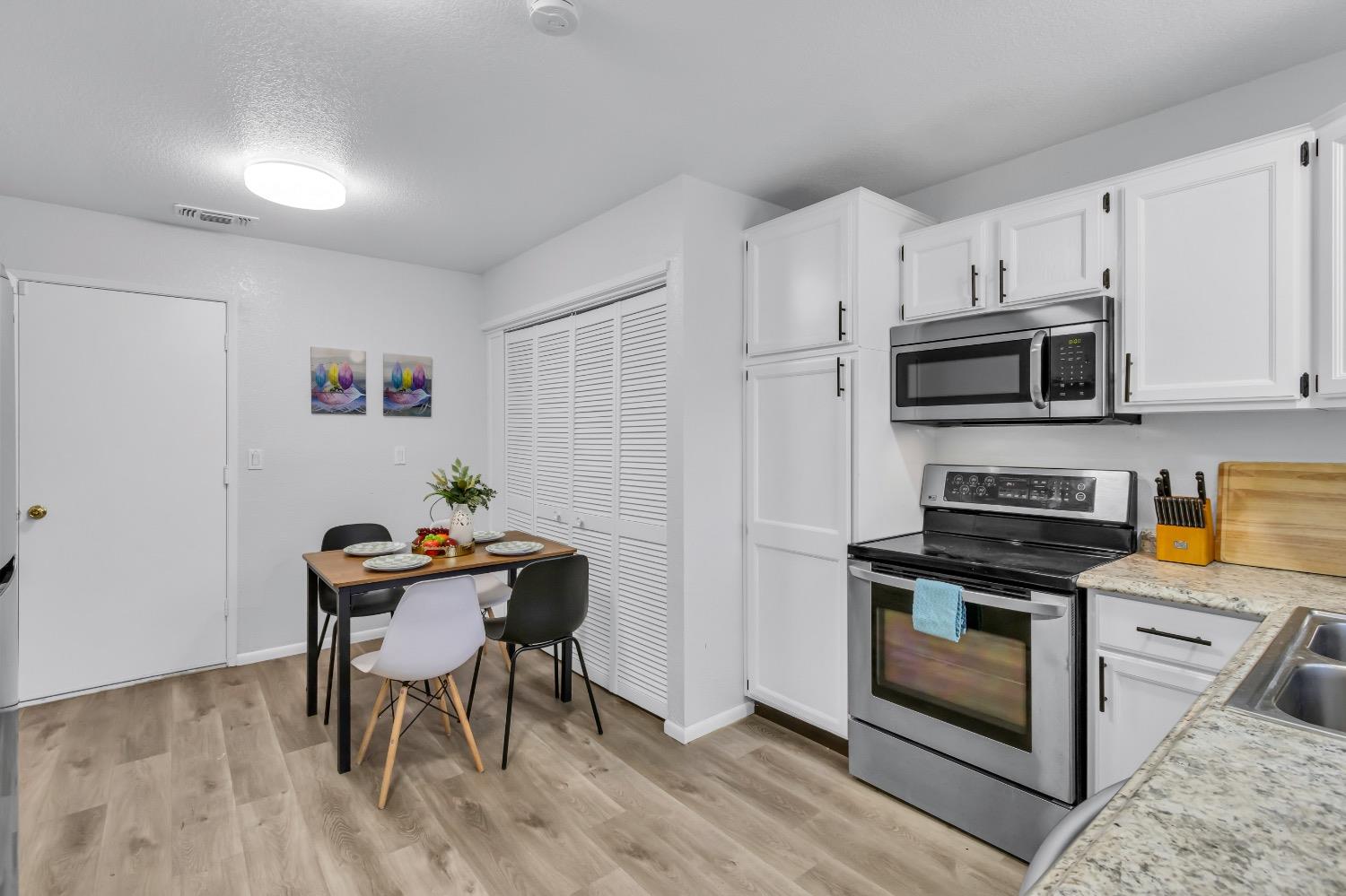 Detail Gallery Image 23 of 51 For 5540 Tyler St, Sacramento,  CA 95842 - 3 Beds | 2 Baths