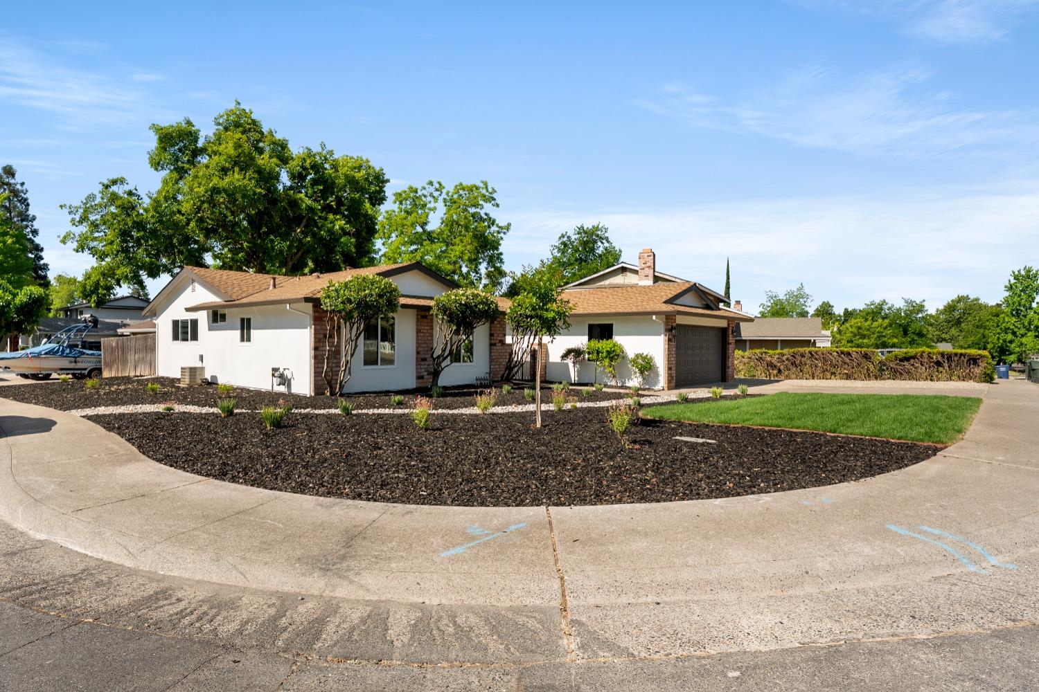 Detail Gallery Image 8 of 60 For 7012 Robin Rd, Fair Oaks,  CA 95628 - 4 Beds | 2 Baths