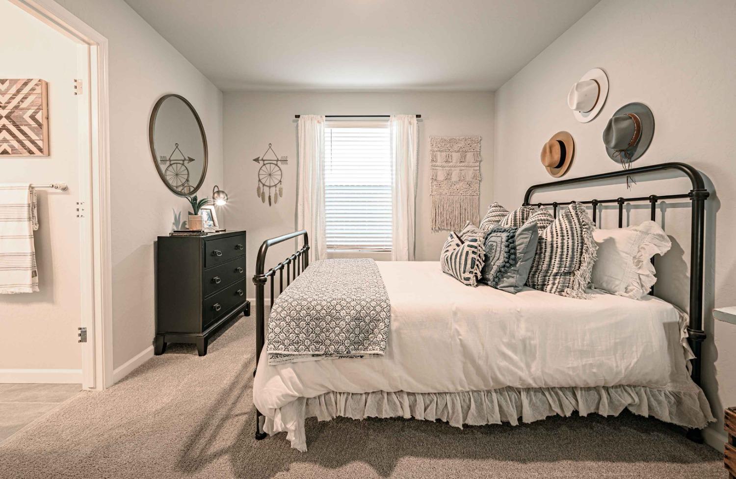 Detail Gallery Image 14 of 18 For 4075 Cinnabar Ct #115 L,  Merced,  CA 95348 - 4 Beds | 3 Baths