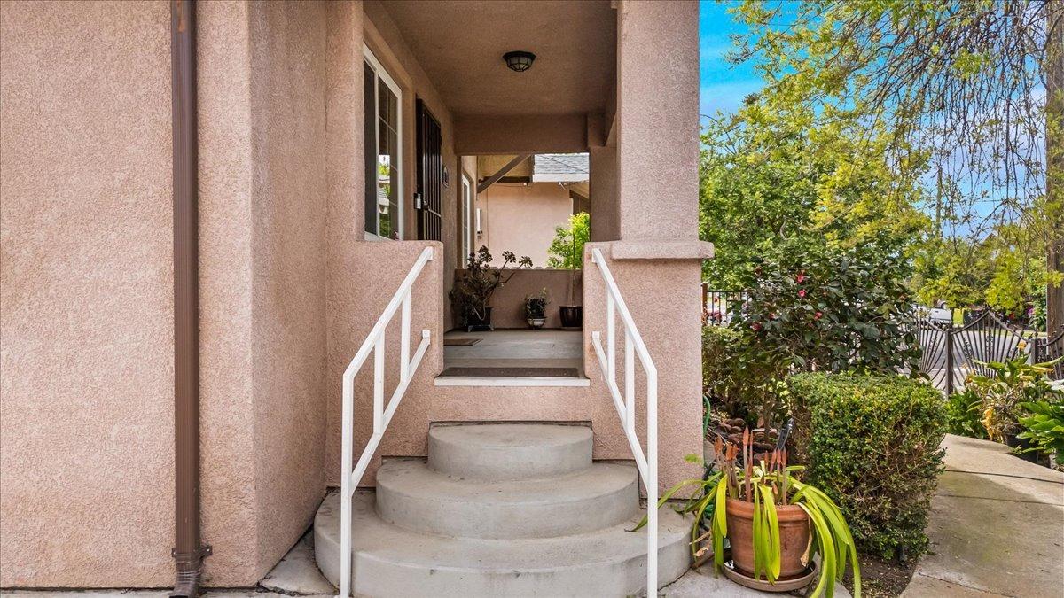 Detail Gallery Image 7 of 35 For 120 W Jackson St, Stockton,  CA 95206 - 3 Beds | 1 Baths