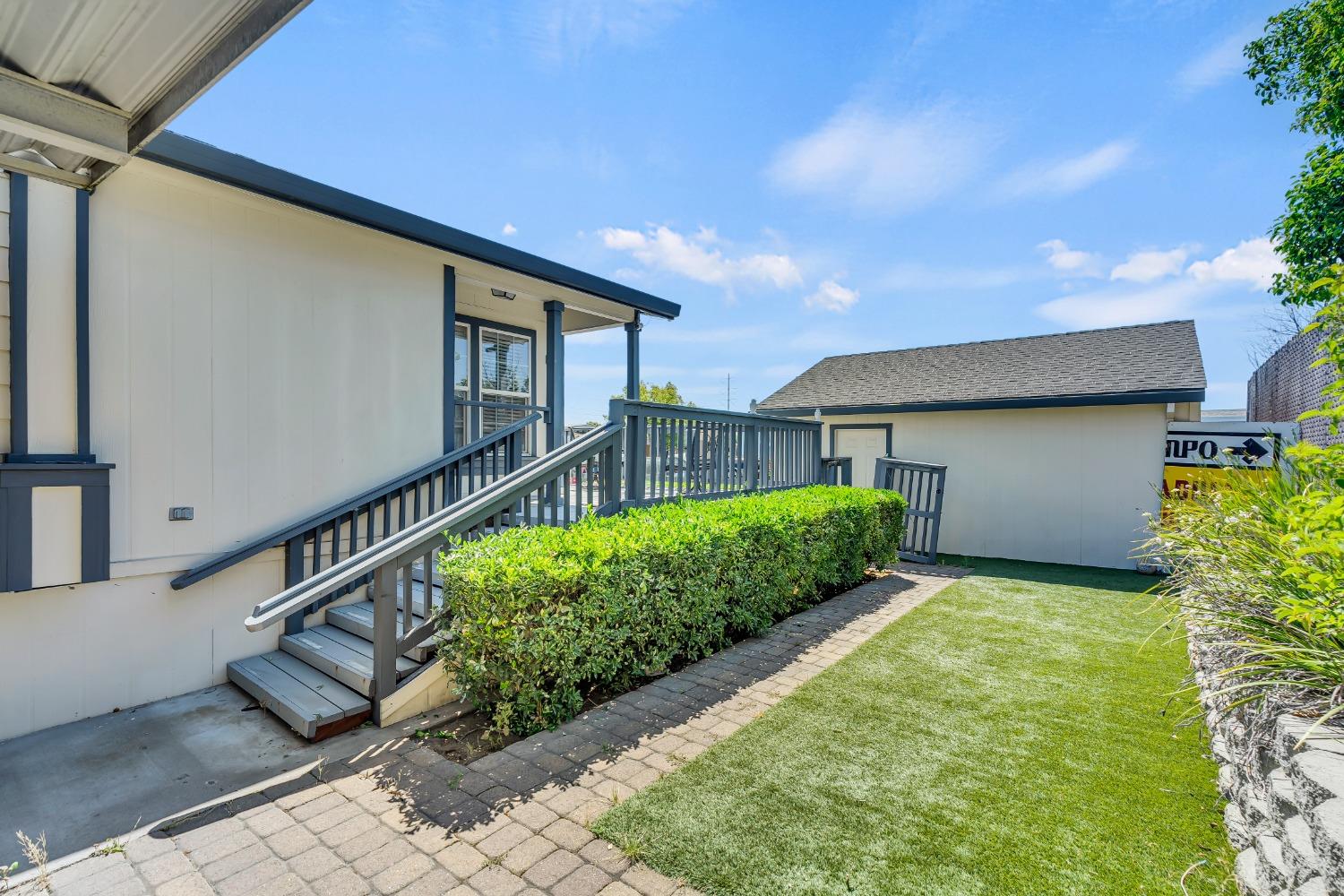 Detail Gallery Image 22 of 36 For 6417 Capital Cir 9, Sacramento,  CA 95828 - 3 Beds | 2 Baths