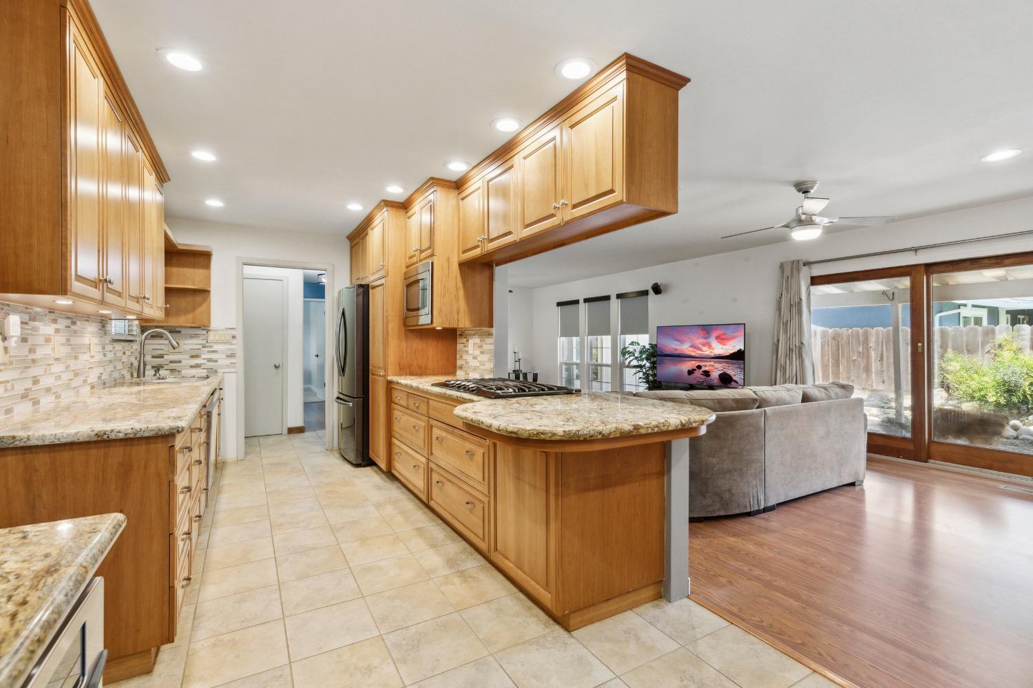 Detail Gallery Image 12 of 34 For 2621 Casita Dr, Modesto,  CA 95355 - 3 Beds | 2 Baths