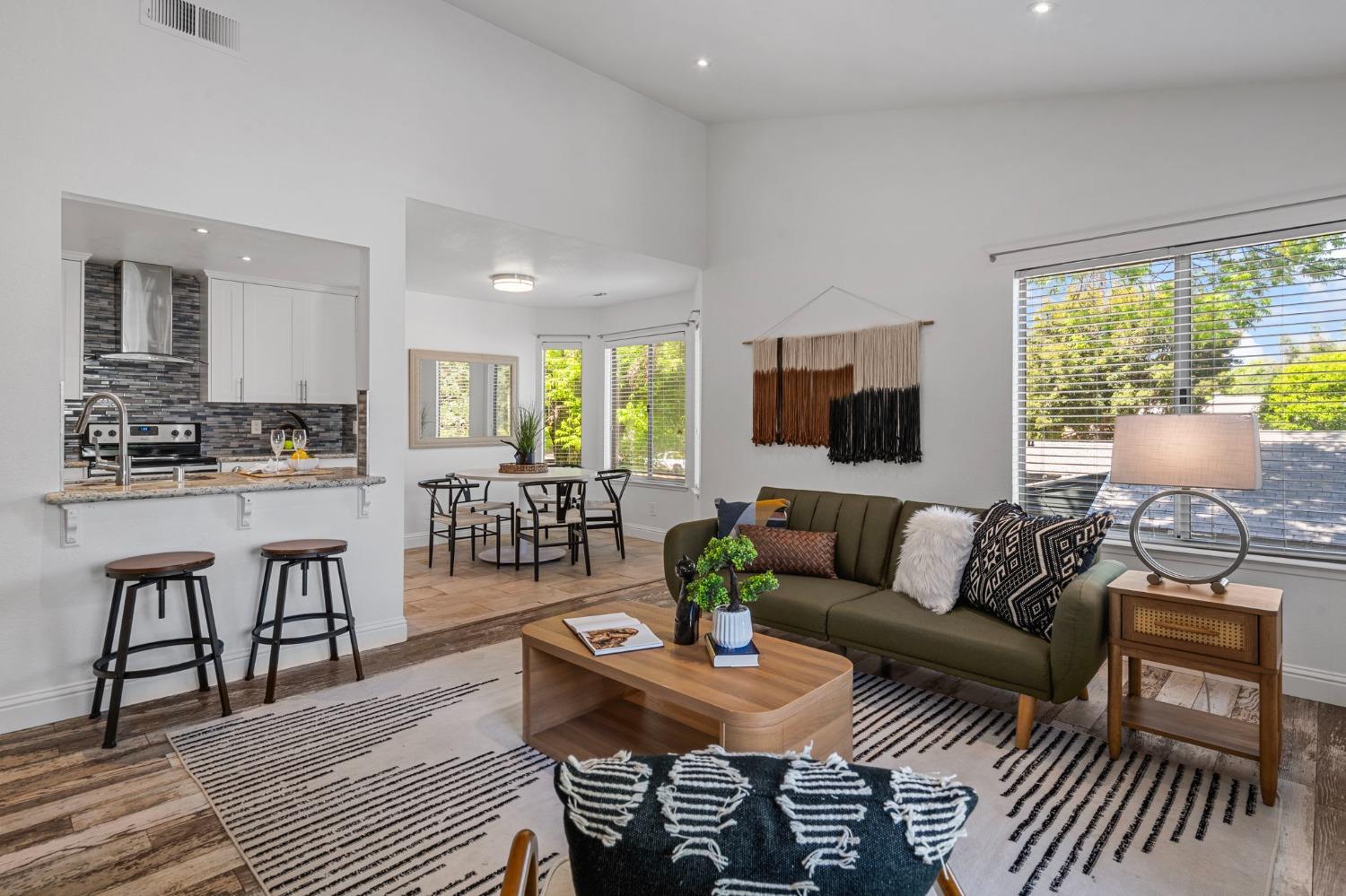 Detail Gallery Image 6 of 28 For 999 Porter Ave #12,  Stockton,  CA 95207 - 2 Beds | 1 Baths