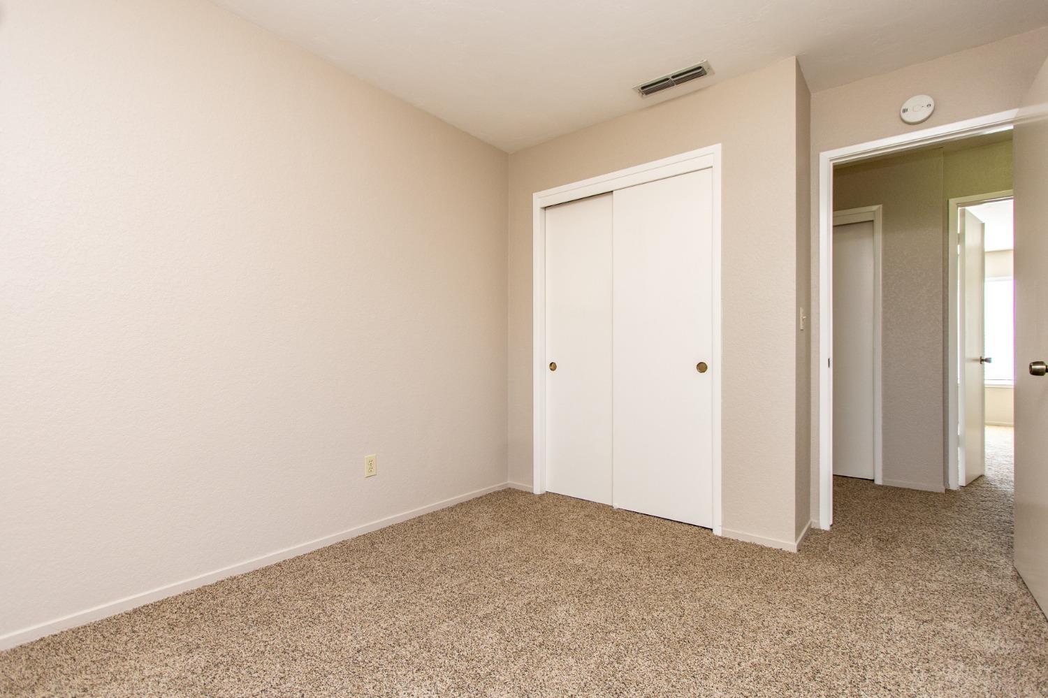Detail Gallery Image 22 of 42 For 2000 Lincoln Oak Dr, Modesto,  CA 95355 - 3 Beds | 2 Baths