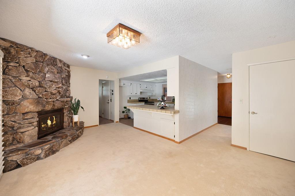 Detail Gallery Image 21 of 65 For 7600 Woodland Ln, Fair Oaks,  CA 95628 - 5 Beds | 3 Baths