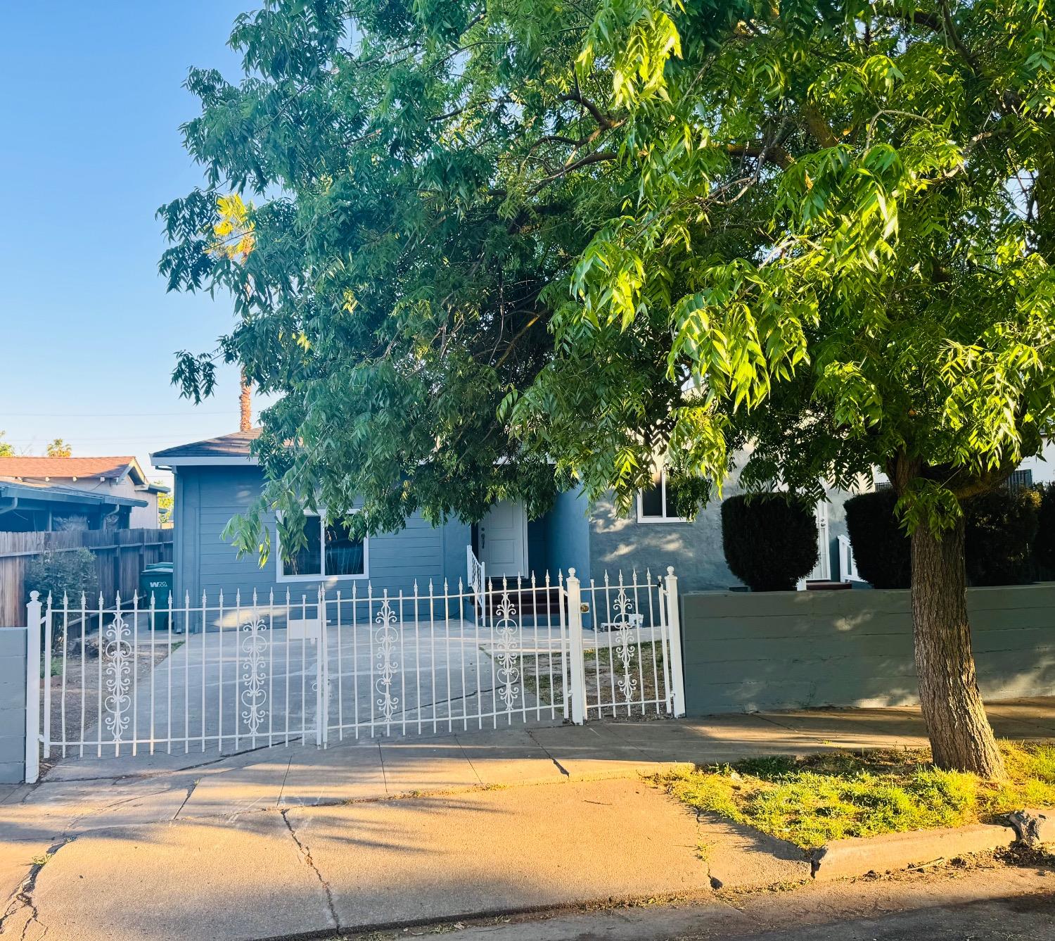 Detail Gallery Image 19 of 19 For 710 E 4th, Stockton,  CA 95206 - 4 Beds | 2 Baths