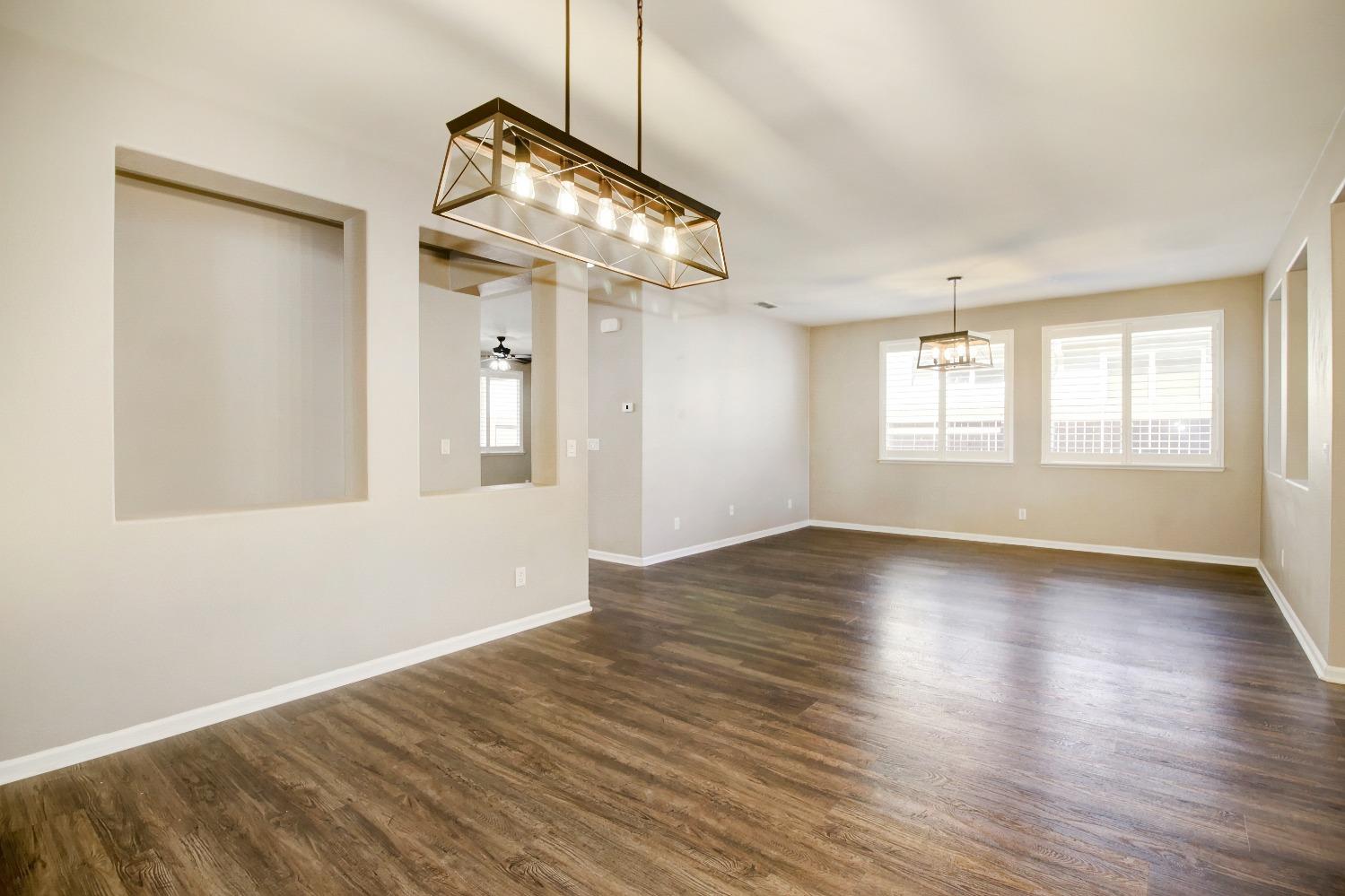 Detail Gallery Image 10 of 47 For 2337 Lockton Dr, Roseville,  CA 95747 - 3 Beds | 2 Baths